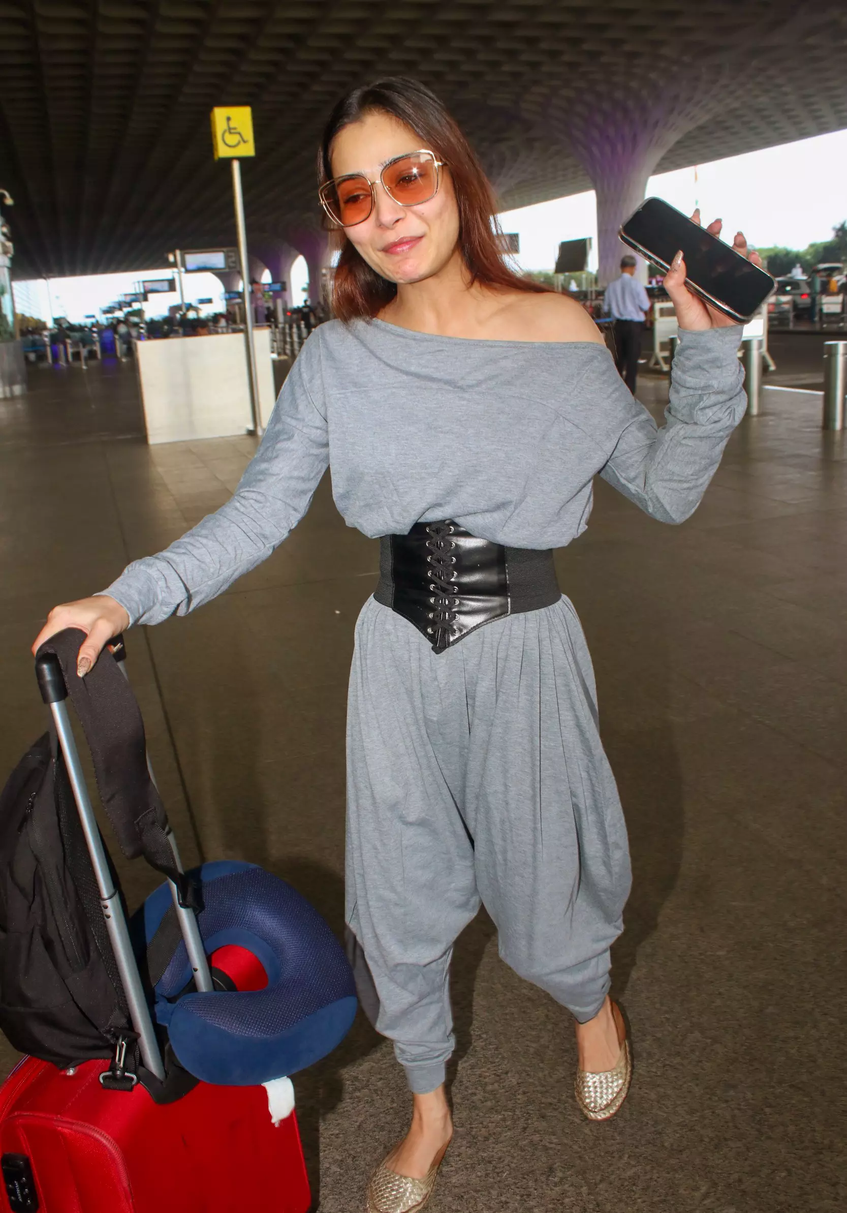 Mumbai: Celebrities Spotted At Airport Mumbai: Celebrities Spotted At Airport