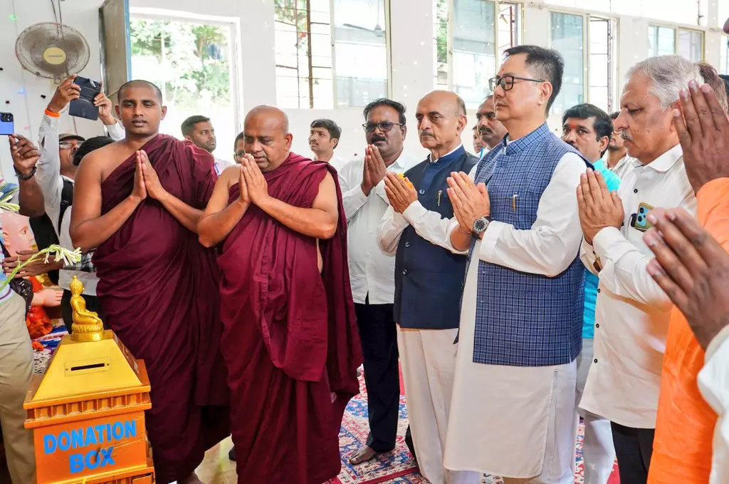 Union Minister Kiren Rijiju visits Vipassana Buddha Vihar and Dhamma Bhumi Buddha Caves