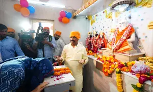 Delhi Chief Minister Atishi offers prayer at Lord Valmiki Temple