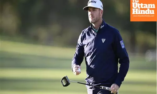 Canadian Pendrith leads at weather-hit Shriners Open