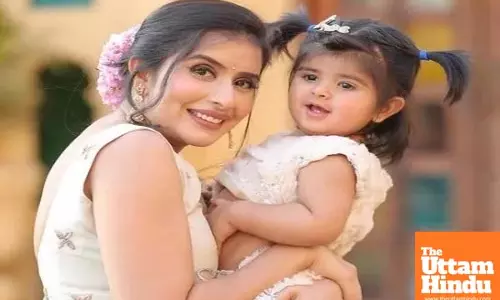 Charu Asopa jets off with daughter to celebrate Diwali with parents