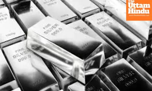Silver may touch Rs 1.25 lakh a kg in next 12-15 months, outperform gold
