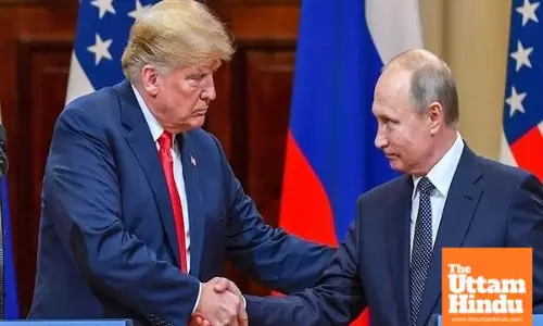 Donald Trump calls on Putin to de-escalate Ukraine conflict