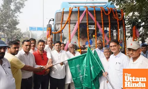 Delhi Government launches new bus route 972E; Extends route 990C to Auchandi Border