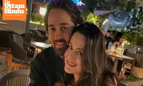 Ameesha Patel gets trolled over intimate pic with businessman Nirvaan Birla