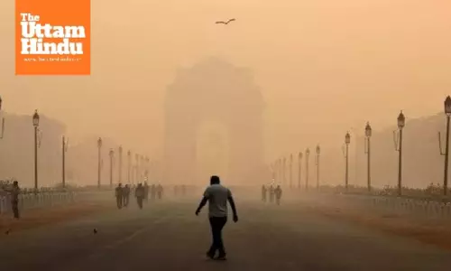 Delhi-NCR chokes under dense smog as AQI peaks to severe level