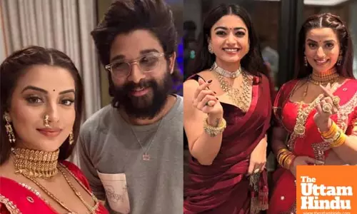 Akshara Singh strikes a pose with ‘fire’ Allu Arjun, ‘beautiful heart’ Rashmika Mandanna