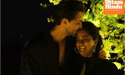 Aayush Sharma celebrates 10th marriage anniversary with wife Arpita
