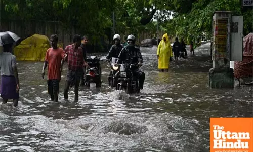 Heavy rain forecast in TNs 10 districts, Nagapattinam declares holiday for schools