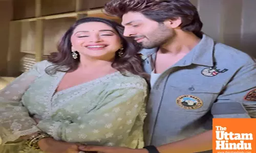 Kartik channels his inner Prem as he dances with Madhuri on ‘Pehla Pehla Pyar’