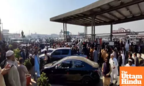 Islamabad tense as security forces brace for clash with Imran Khan supporters