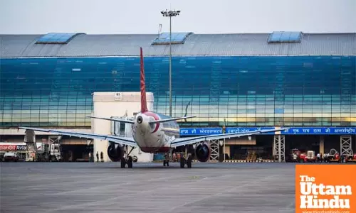 Dense Fog and Poor Air Quality Impact Delhi, IGI Airport Issues Advisory