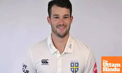 Ollie Robinson replaces injured Cox in England squad for NZ Tests