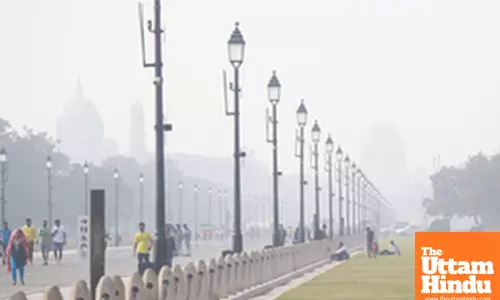 Chill Factor Rises as Delhi-NCR Battles Cold Wave, Deteriorating Air Quality