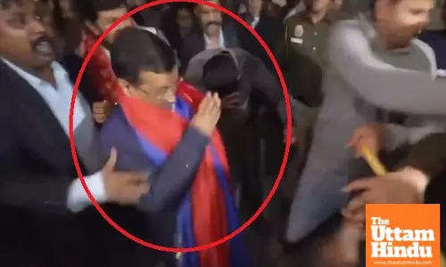 Huge security breach as Arvind Kejriwal is attacked in Greater Kailash, Watch VIDEO