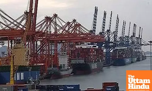 South Koreas exports grow for 14th month on record chip shipments