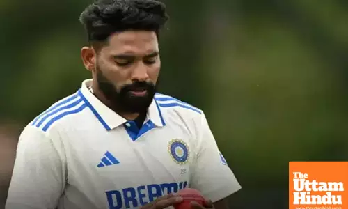 Kangaroos in trouble: Mohammad Sirajs swing promises pink victory in day-night test