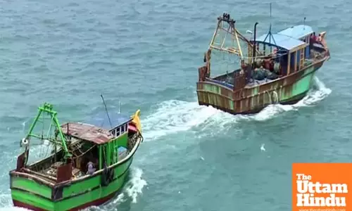 Sri Lankan Navy arrests 18 TN fishermen for crossing maritime border