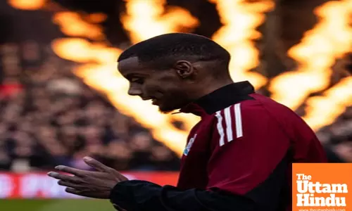 Alexander Isak’s hip injury is not ‘long-term’, confirms Newcastle manager Eddie Howe