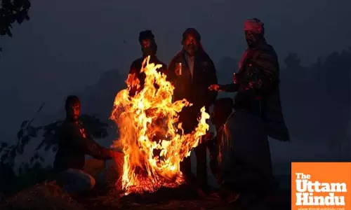 Minimum temperature drops below freezing point in Kashmir