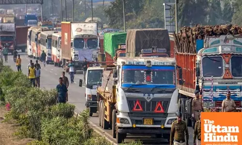 Alert truck driver, traffic police avert major accident in Bihars Saran