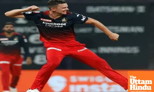 RCBs Hazlewood & Bhuvneshwar terms first-ever IPL outing at Chinnaswamy a special homecoming