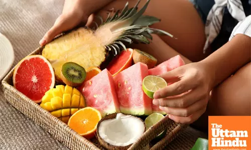 The hidden side effects of eating too many fruits every day