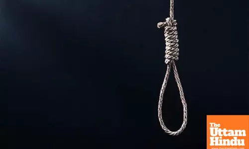 Shocking tragedy: Woman and daughter hang from tree outside school after explosive family feud; Husband unaware, teaching inside