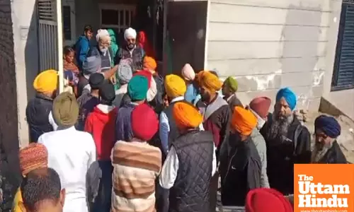 Priest pays ₹2 lakh, Sikh family converts to Christianity, throws religious texts in trash; anger erupts