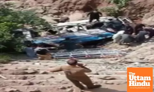 Pakistan: Two killed, 15 injured in road accident