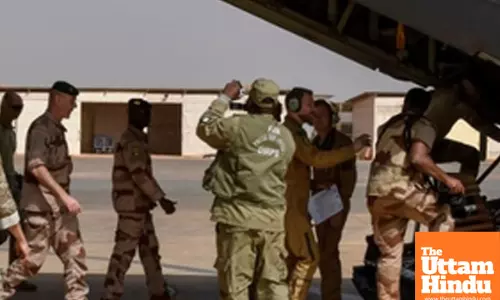 French forces begin withdrawal from Chad