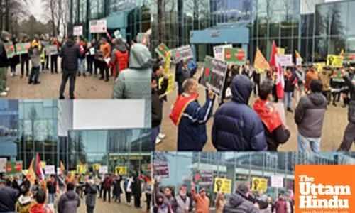 Canadian Hindus protest in Toronto, demand justice for atrocities against Hindus in Bdesh