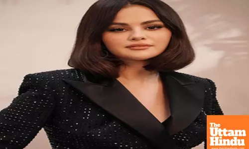 Selena Gomez talks about loneliness in Hollywood, offers helping hand to those who are struggling