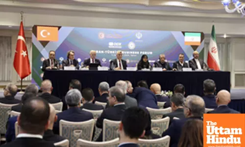 Iran, Turkey aim to raise bilateral trade to 30 bln USD