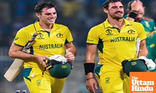 Starc, Hazlewood, Cummins added to BBL 14 supplementary lists