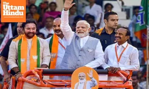PM Modi Calls Mahakumbh a Divine Festival, Launches Rs 5,500cr Projects