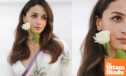 Alia says ‘mud mud ke na dekh’ as she celebrates 100 years of Raj Kapoor in a saree