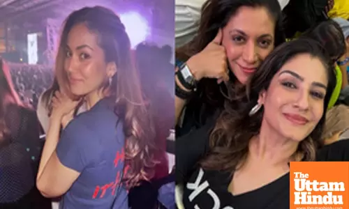 Raveena Tandon, Mira Rajput Kapoor enjoy the Bryan Adams’ concert in Mumbai