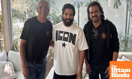 Superstar Allu Arjun meets Kannada star Upendra after release from prison, wishes for his UI film