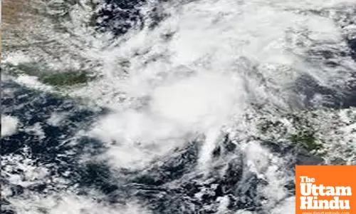 Tropical cyclone forecast to make landfall on Australias northeast coast soon