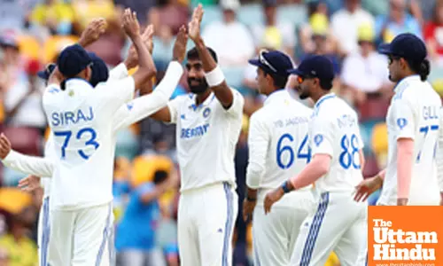 3rd Test: Simon Katich critical of dumb cricket from India in bowling to Travis Head