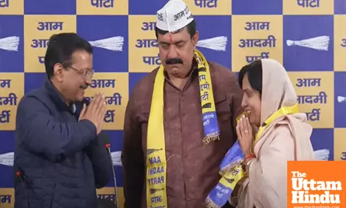 Shockwaves in Delhi Politics: BJP Leaders Ramesh Pehlwan and Kusum Lata Join AAP, Eye Assembly Elections!