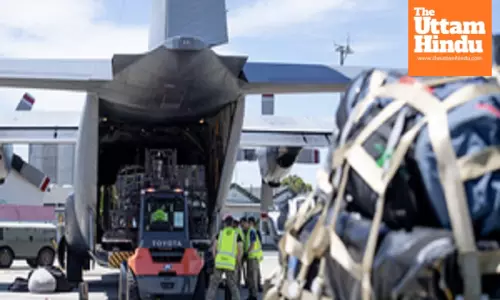 New Zealand rescue plane arrives in Vanuatu