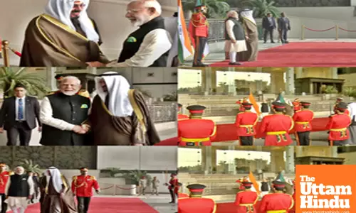 PM Modi accorded guard of honour at Kuwaits bayan palace