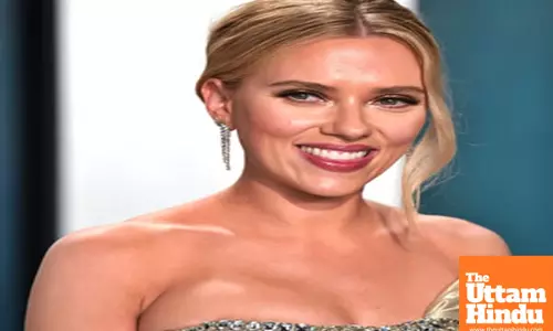 Scarlett Johansson reacts to hubby Colin Jost’s dark jokes about her and their baby on ‘SNL’