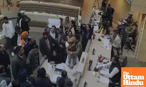Chaos Erupts in Chandigarh Municipal Corporation Meeting, Councillors in Violent Clash