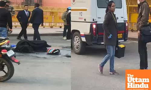 Suicide Attempt Near Parliament: Youth Sets Himself on Fire After Dousing in Petrol, Severely Burnt