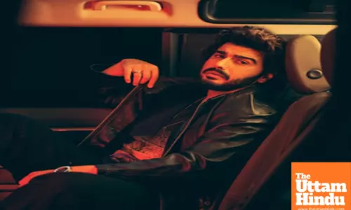 Arjun Kapoor falls victim to online scam, warns fans