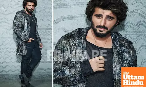 Bollywood Star Targeted by Online Scam, Urges Fans to Stay Cautious