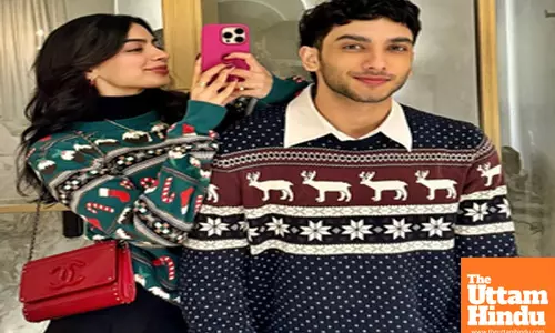 Khushi Kapoor shares her sweater party moments with Vedang Raina